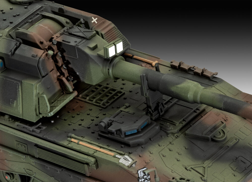 Model Set Panzerhaubitze 2000