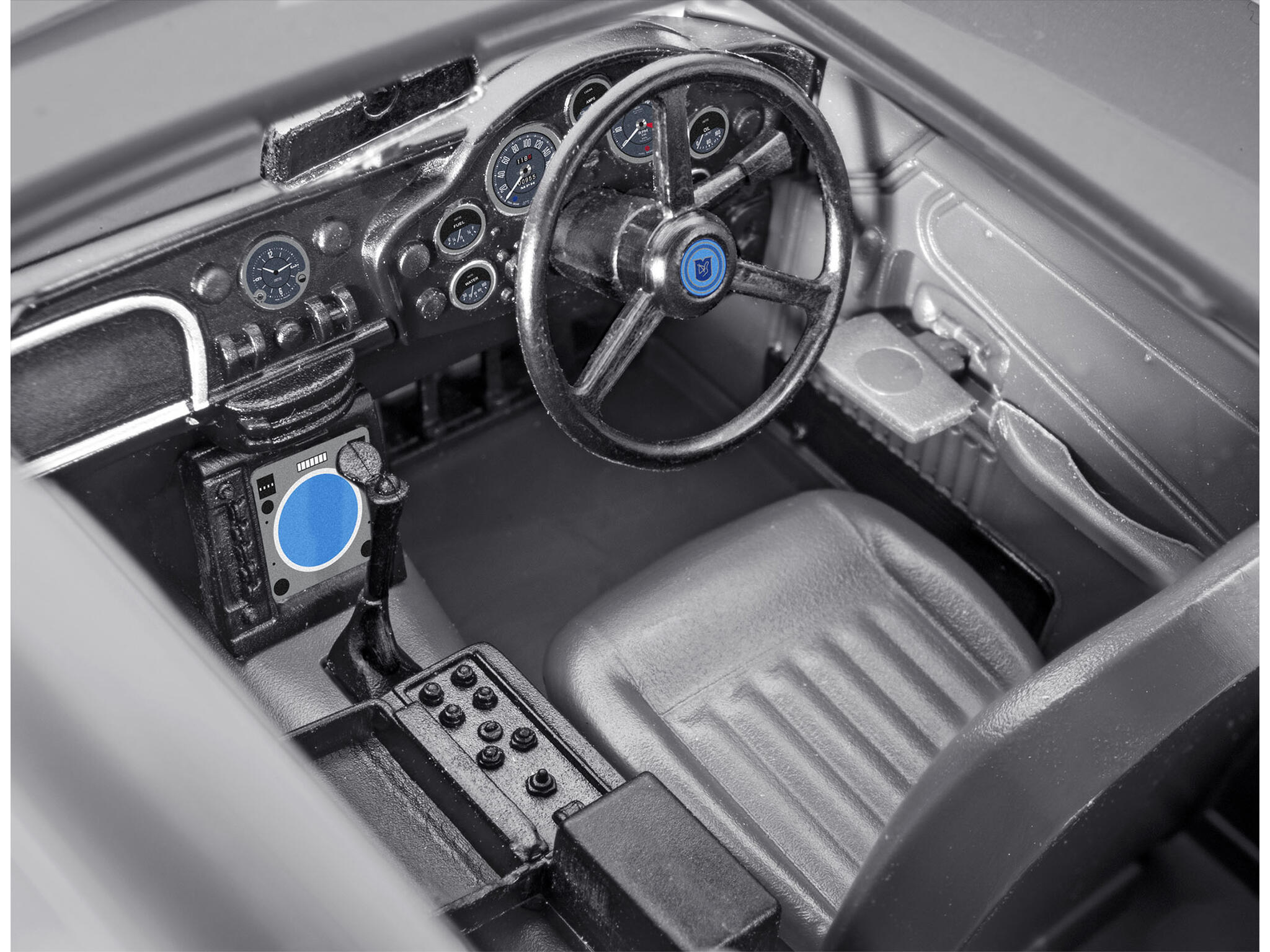 James Bond Aston Martin DB5 - Click System James Bond Aston Martin DB5 - Click System