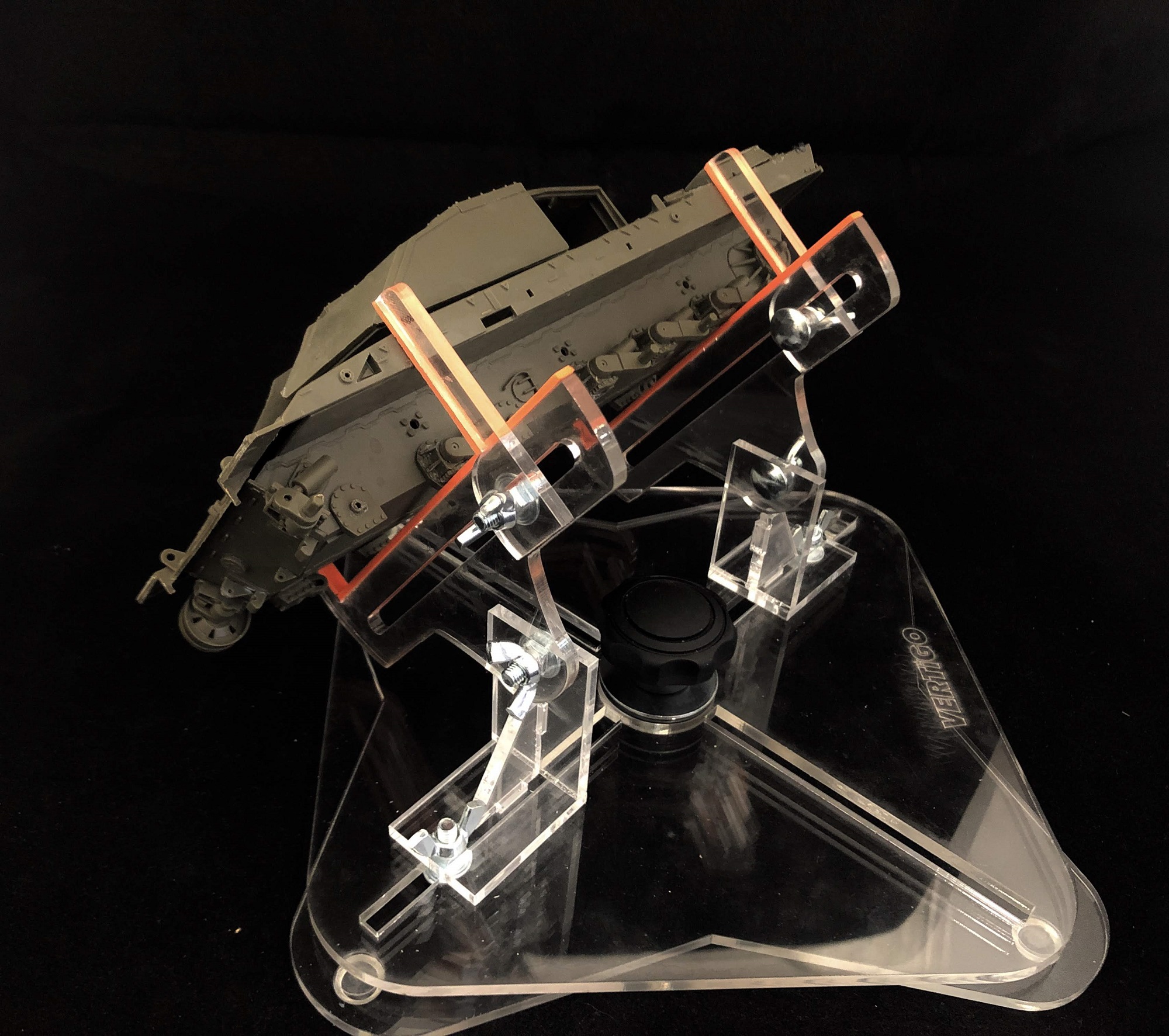 Airbrushvorrichtung III für AFV (Drehend) - Airbrush III , With Rotary Base, AFV Airbrushvorrichtung III für AFV (Drehend) - Airbrush III , With Rotary Base, AFV