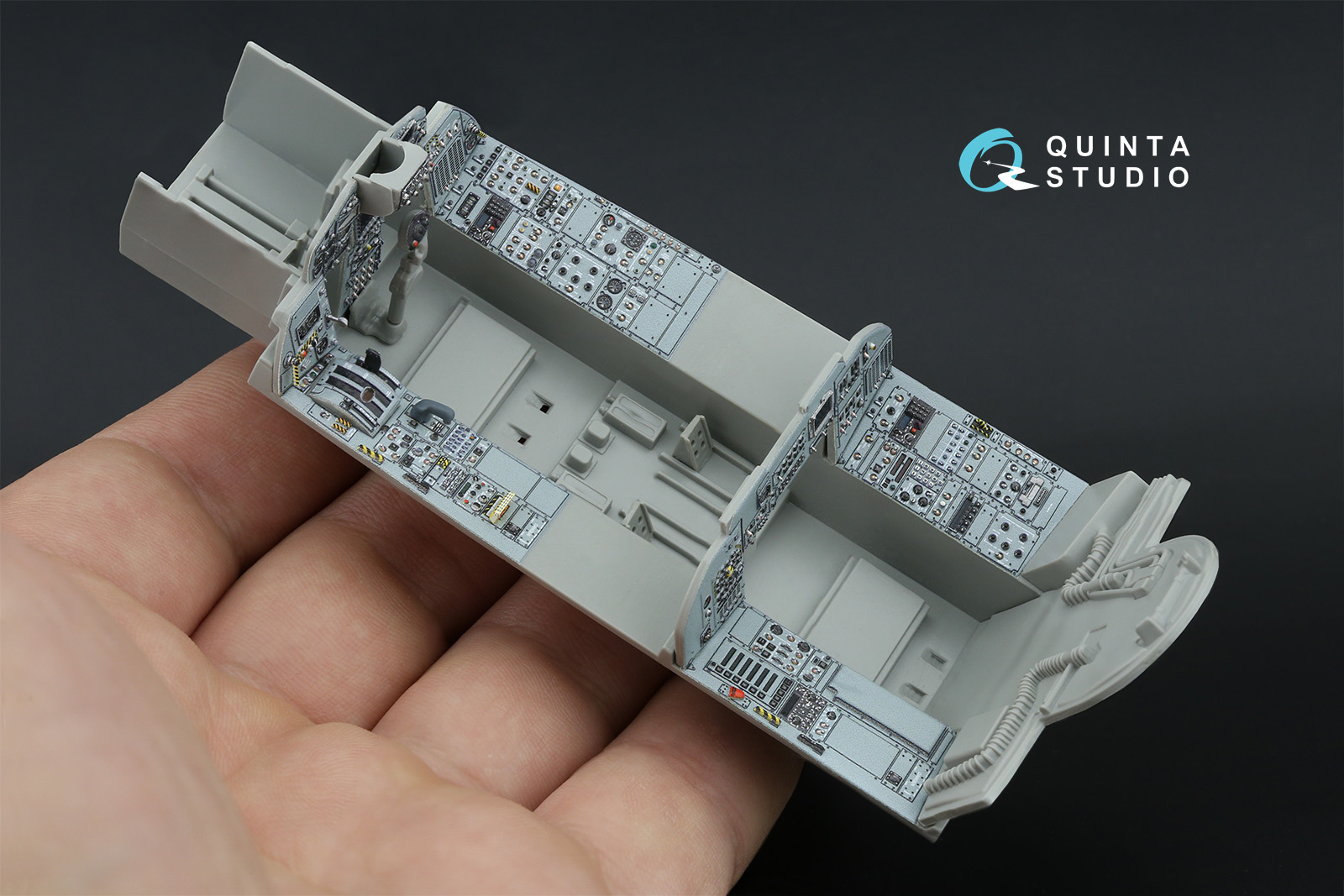 Tornado Gr.4 3D-Printed & coloured Interior on decal paper (Italeri) (with 3D-printed resin parts)