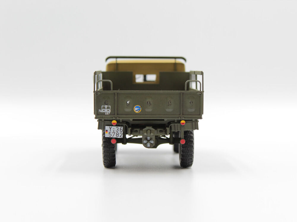 Unimog S 404