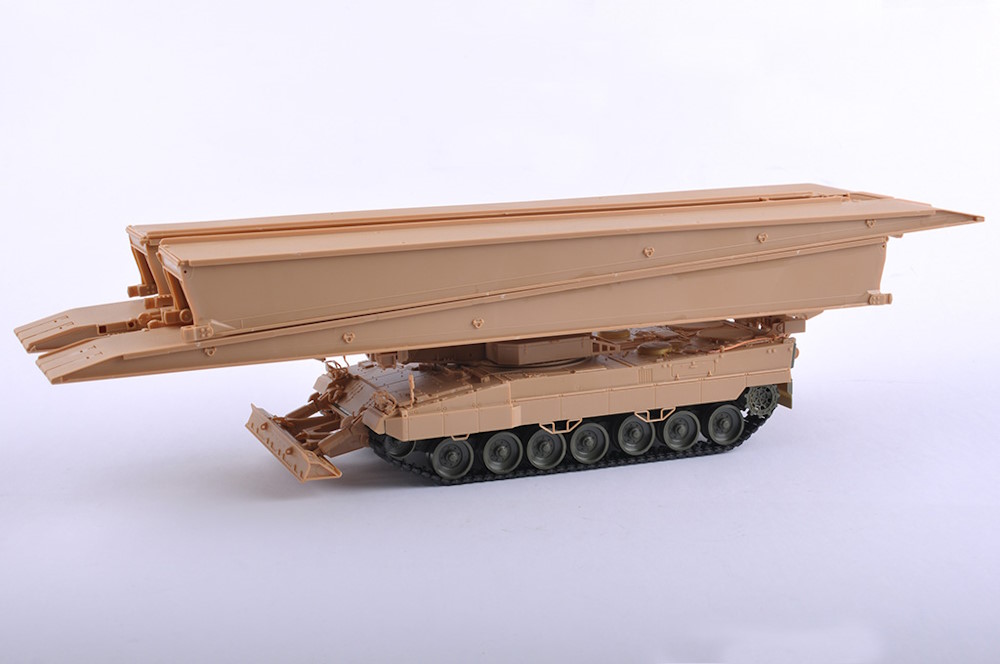German Iguana PSB-2-28(m) - Brückenlegepanzer German Iguana PSB-2-28(m) - Brückenlegepanzer