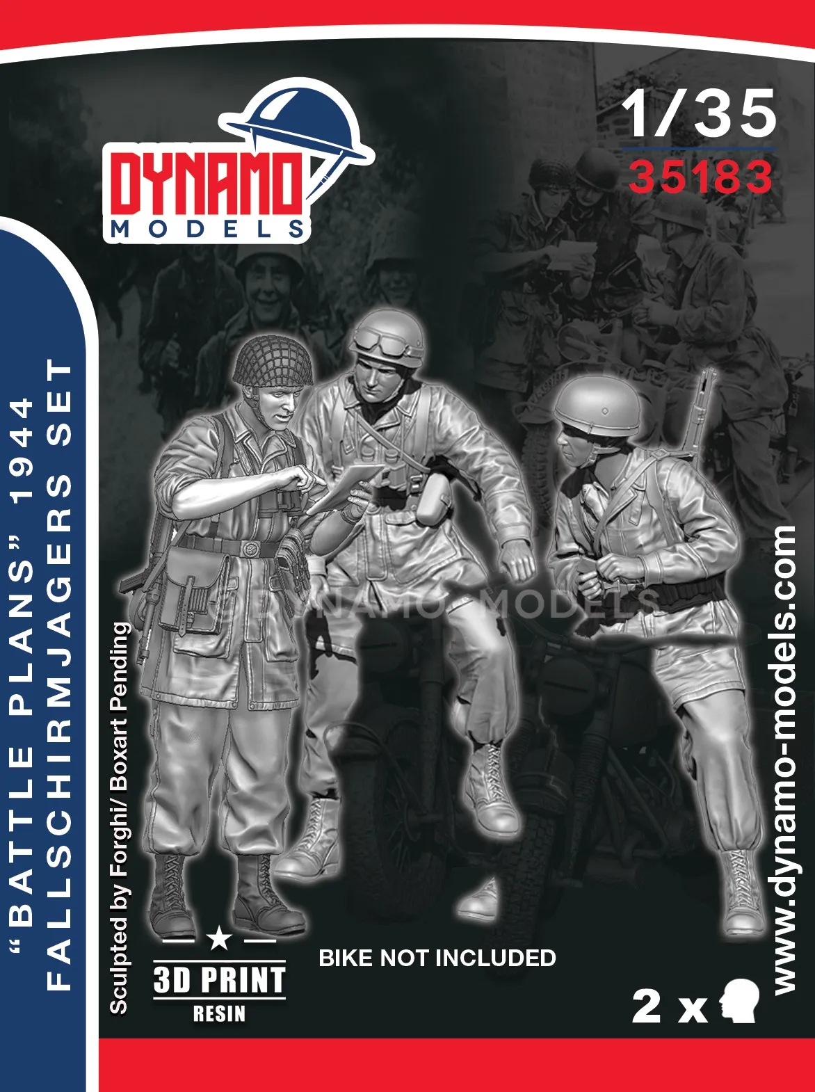 Fallschirmjagers Checking The Map - Normandy 1944