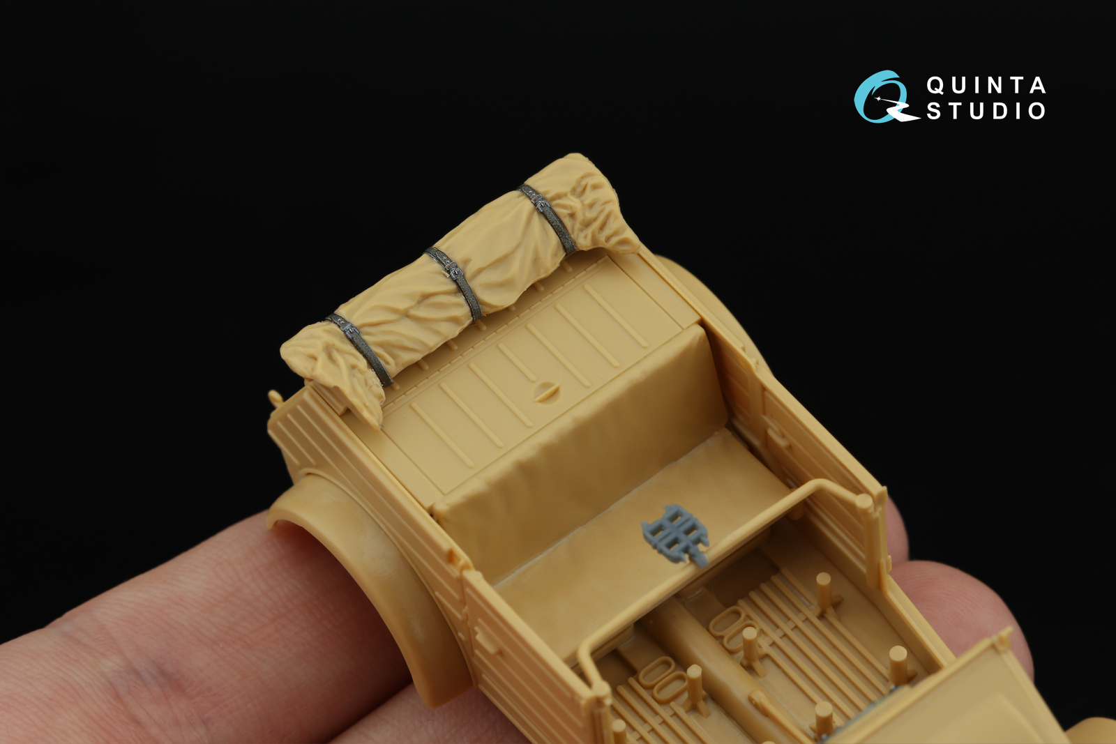Kubelwagen Type 82 3D-Printed & coloured Interior on decal paper (Tamiya) (with 3D-printed resin parts)